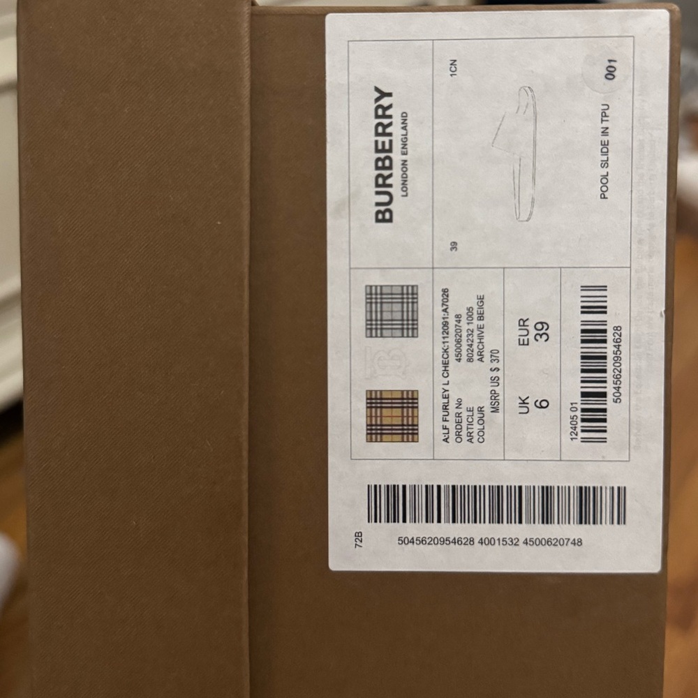 Check Slides Burberry sanders